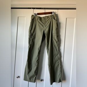Duluth Trading Co Black Hiking Nylon Pants/Capri